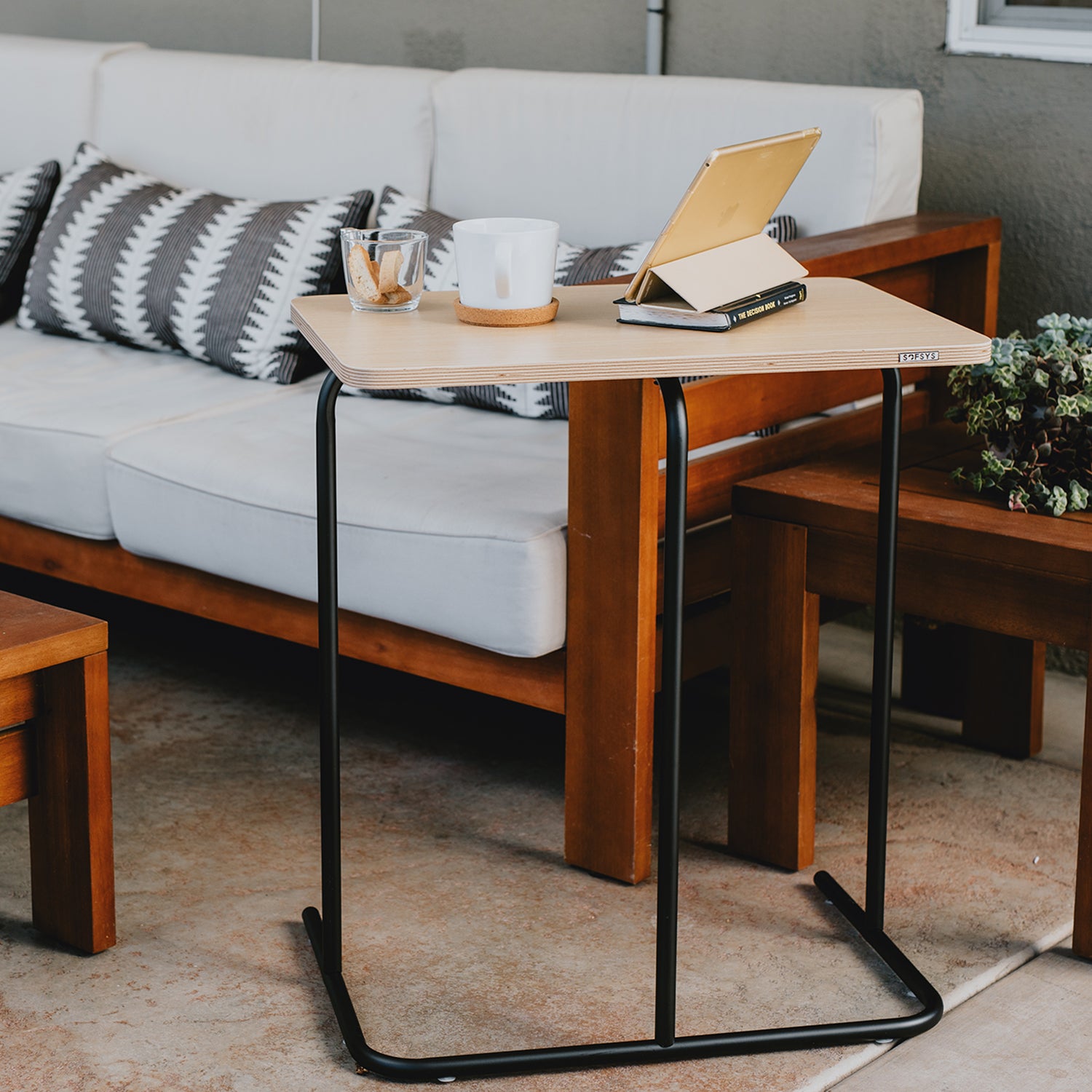Premium Side Table 640, Large